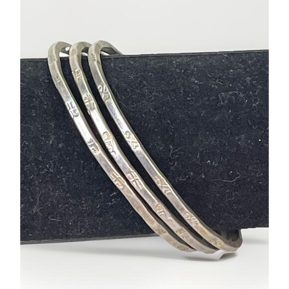VTG Mexican Etched Metal Bangle Bracelets Trio- Alpaca Silver Ethnic Jewelry - Picture 4 of 10